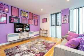 MAEVELA Apartments - ☆ PURPLE Female Power Apartment City Centre - 5 Min walk from Bullring, Cube, Mailbox, New Street Station - FREE NETFLIX & WIFI